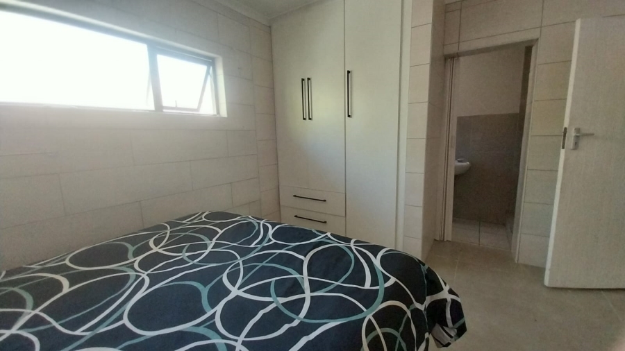 7 Bedroom Property for Sale in Gonubie Eastern Cape